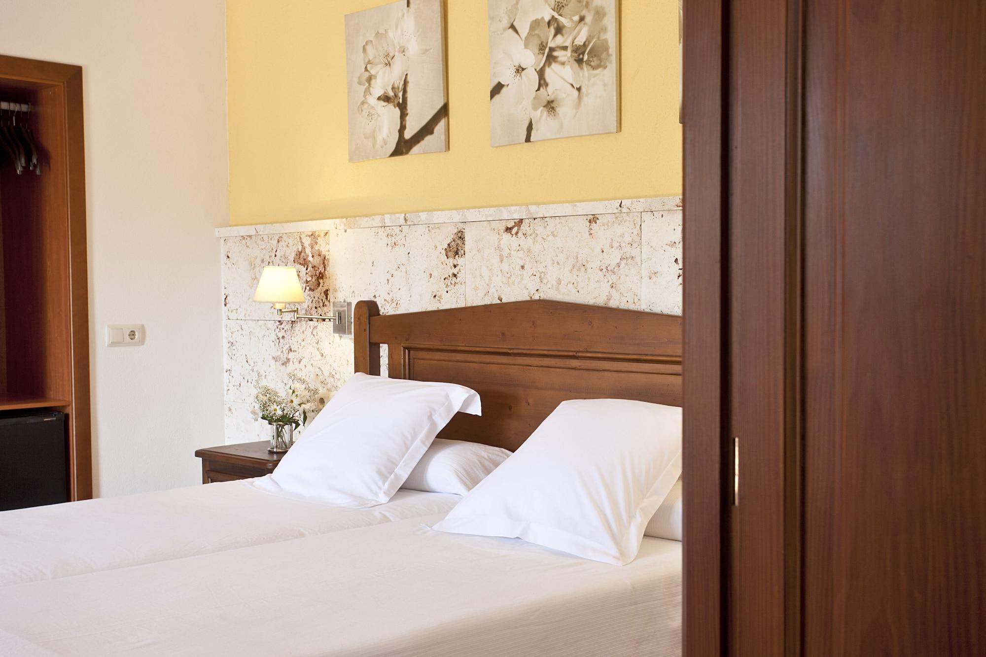 Agroturismo Es Quatre Cantons Binissalem Luaran gambar
