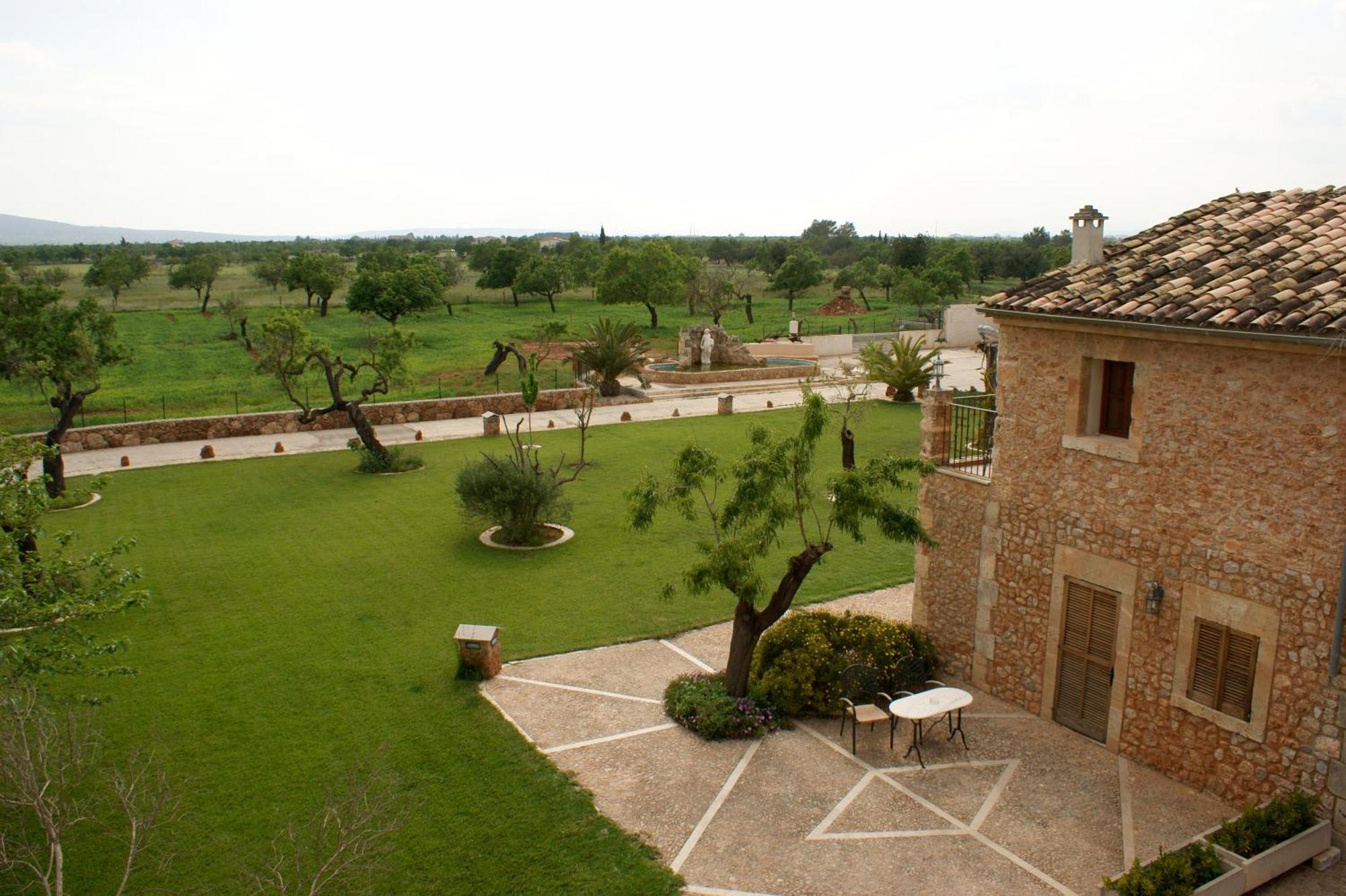 Agroturismo Es Quatre Cantons Binissalem Luaran gambar