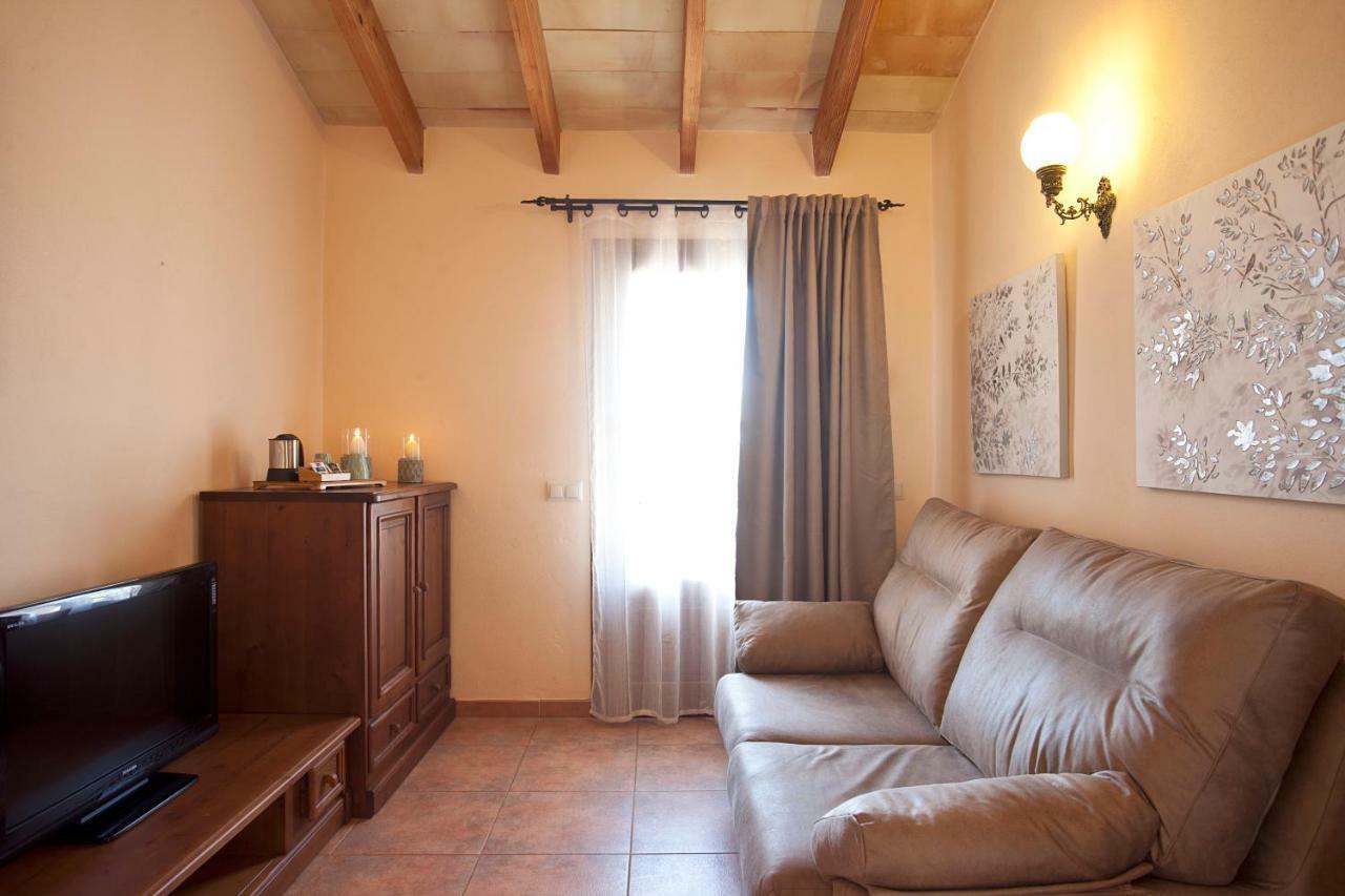 Agroturismo Es Quatre Cantons Binissalem Luaran gambar