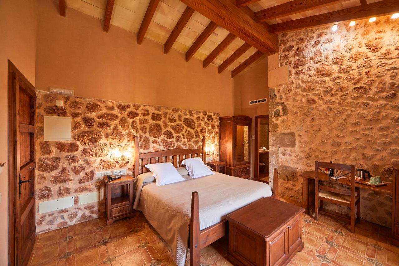 Agroturismo Es Quatre Cantons Binissalem Luaran gambar