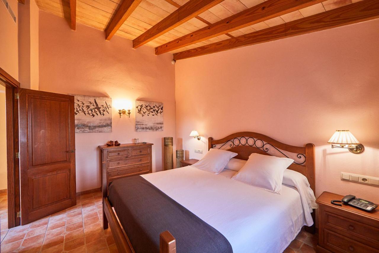 Agroturismo Es Quatre Cantons Binissalem Luaran gambar