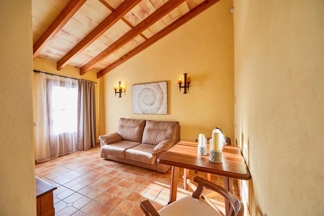 Agroturismo Es Quatre Cantons Binissalem Luaran gambar
